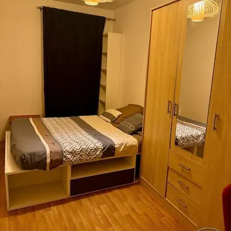 Apartmán La Familiale T4 *